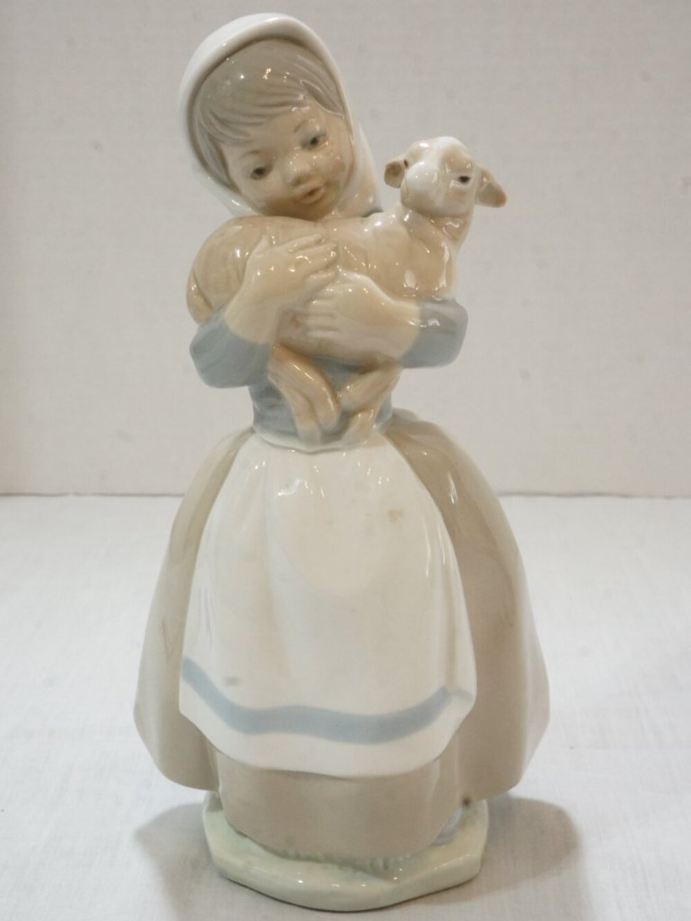 Vintage NAO by Lladró Porcelain Figurine "Lamb in Arms" #120 - Spa